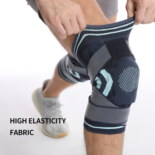 Stabilt knäskydd med skydd för patellan och spännen för extra stabilitet